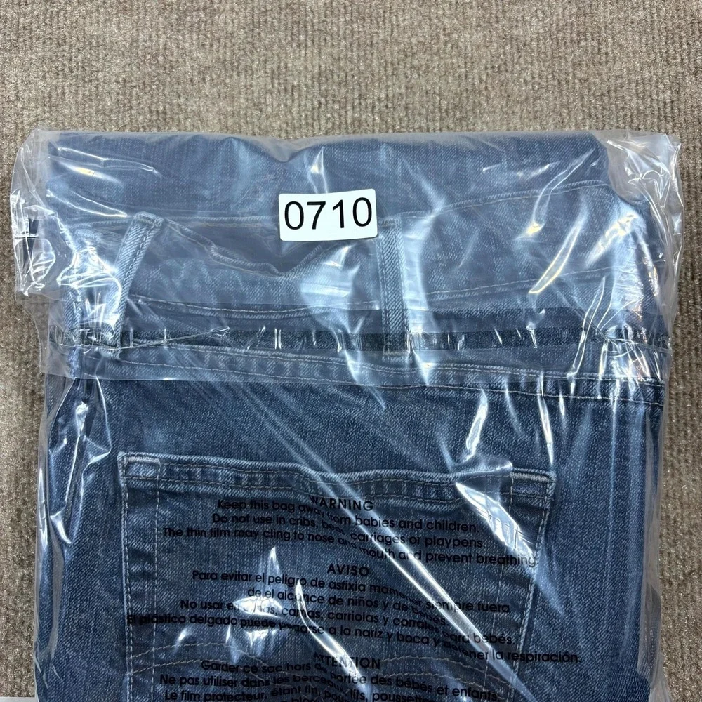 Levi's 505 Jeans Mens 40X30 Blue Denim Straight Leg High Rise Casual Medium Wash